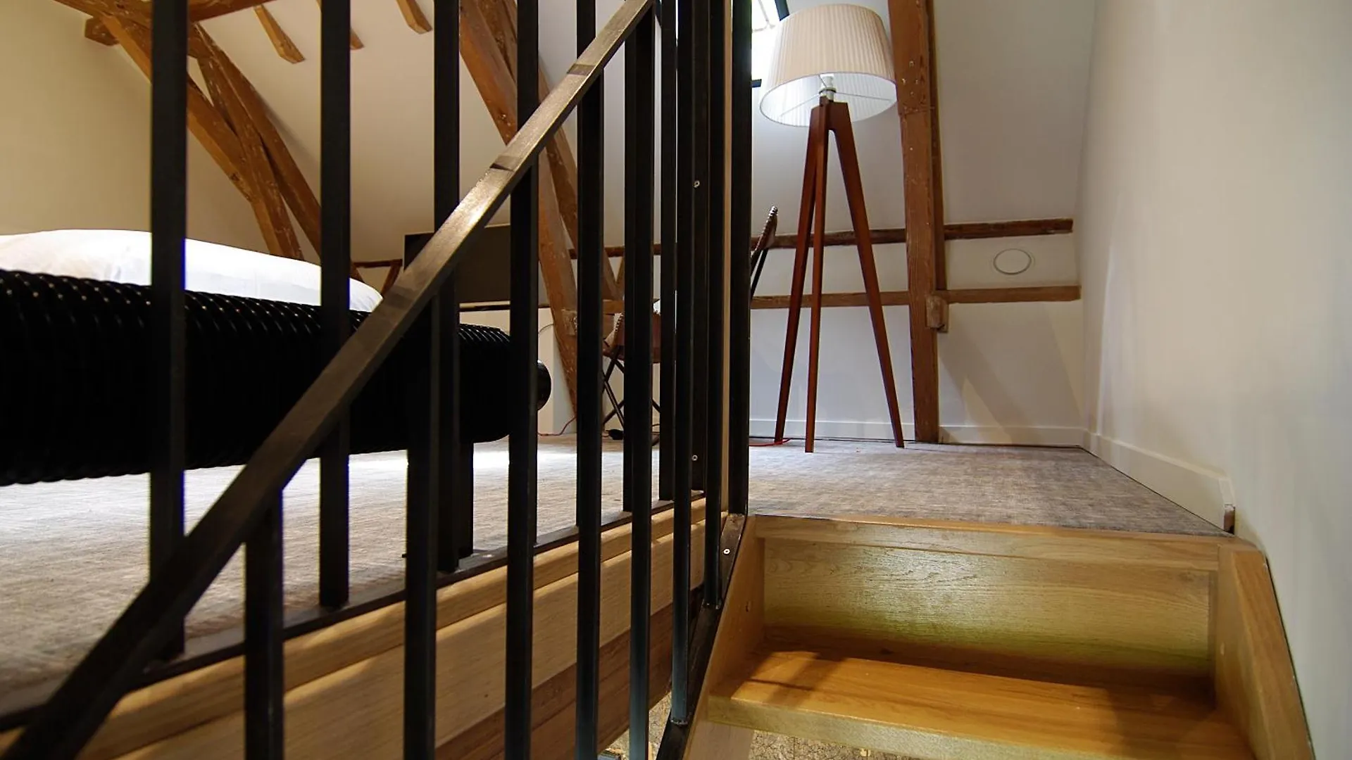 Authentic Farmhouse - De Vergulden Eenhoorn Amsterdam Hotel