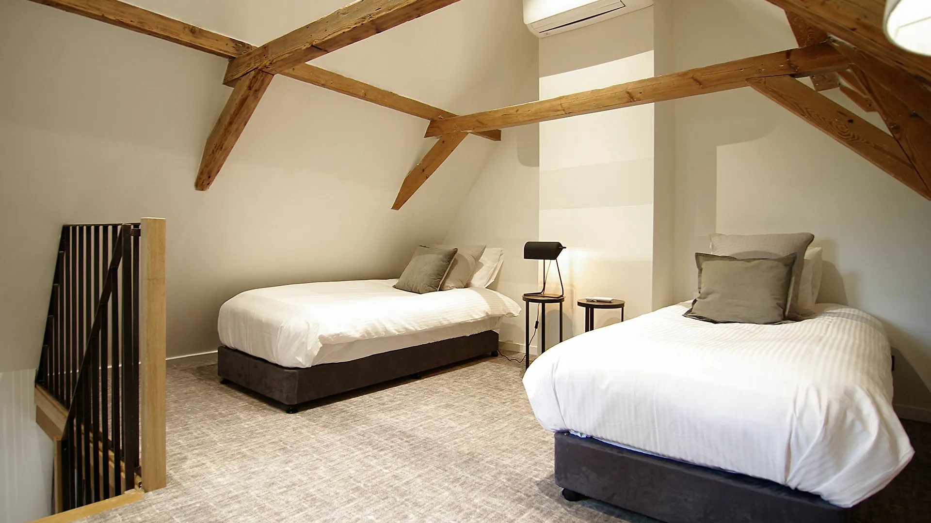 **** Hotel Authentic Farmhouse - De Vergulden Eenhoorn Amsterdam Netherlands