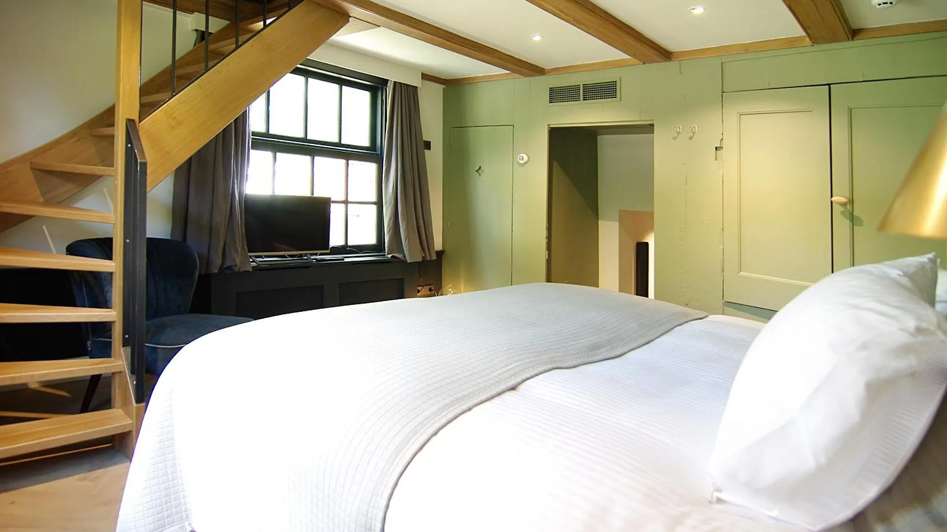 Authentic Farmhouse - De Vergulden Eenhoorn Amsterdam Hotel
