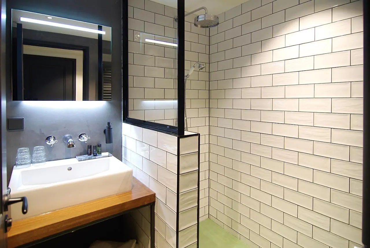 Hotel Authentic Farmhouse - De Vergulden Eenhoorn Amesterdão